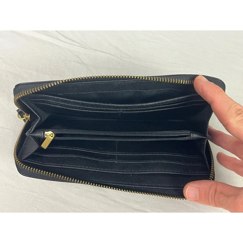 Fossil Logan Zip Around Clutch Wallet Black Pebbled Leather Gold Tone Hardware